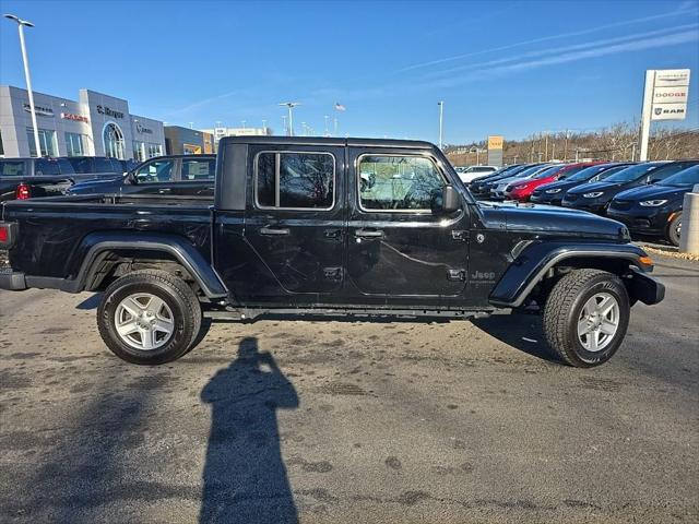 2022 Jeep Gladiator Sport S 4x4