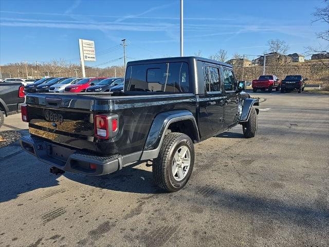 2022 Jeep Gladiator Sport S 4x4