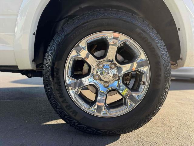 2017 Ram 1500 Laramie Crew Cab 4x4 57 Box