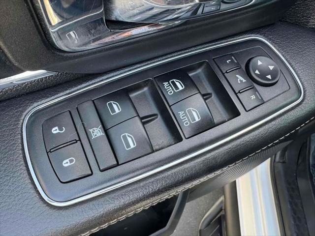 2017 Ram 1500 Laramie Crew Cab 4x4 57 Box