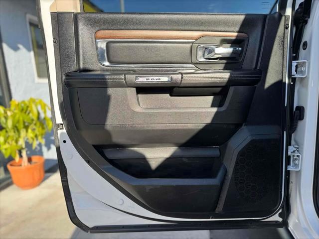 2017 Ram 1500 Laramie Crew Cab 4x4 57 Box
