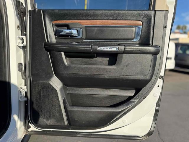 2017 Ram 1500 Laramie Crew Cab 4x4 57 Box