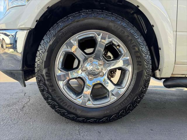2017 Ram 1500 Laramie Crew Cab 4x4 57 Box