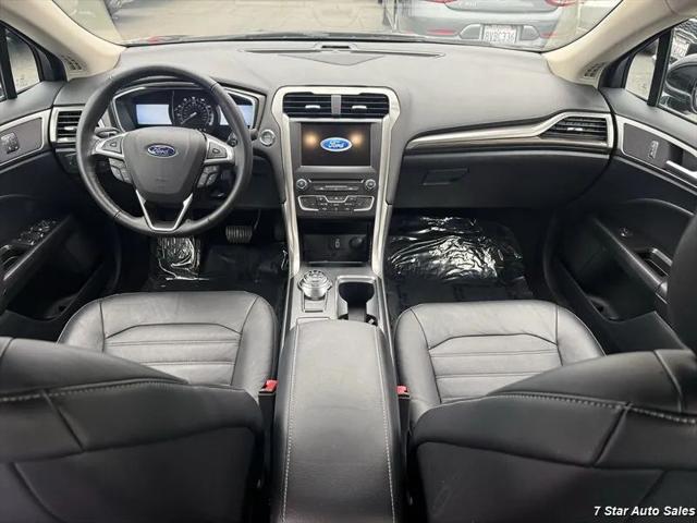 2017 Ford Fusion SE