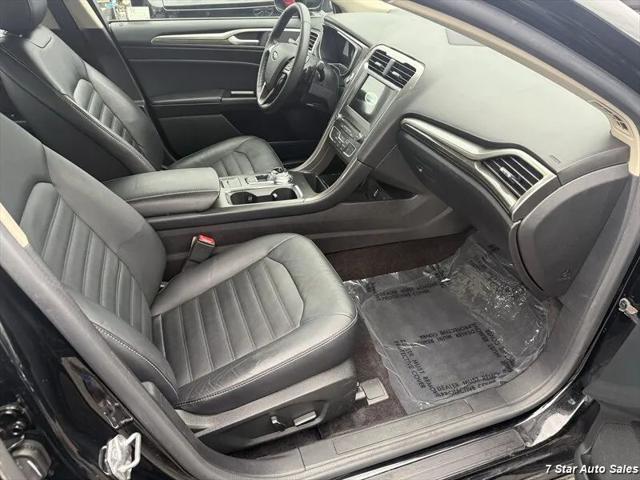 2017 Ford Fusion SE