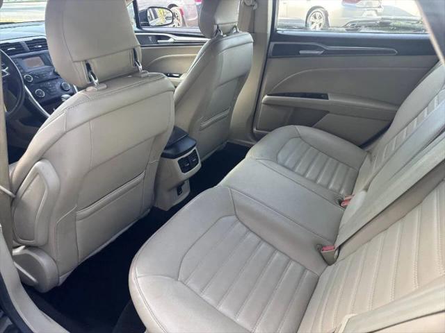 2014 Ford Fusion SE