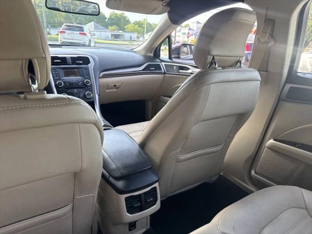2014 Ford Fusion SE