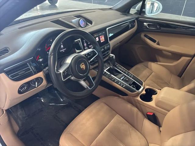 2020 Porsche Macan Macan