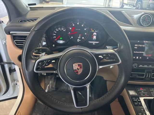 2020 Porsche Macan Macan