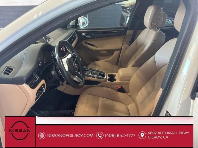2020 Porsche Macan Macan