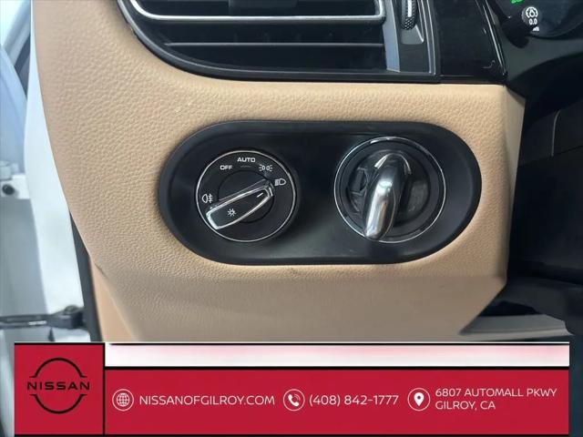 2020 Porsche Macan Macan