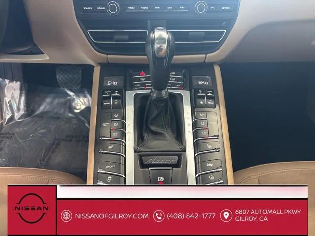 2020 Porsche Macan Macan