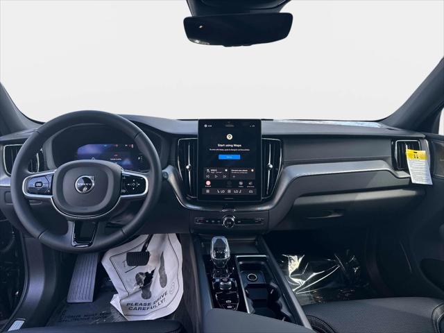 2026 Volvo XC60 Plug-In Hybrid Black Edition Ultra, T8 AWD Electric/Gasoline, Dark