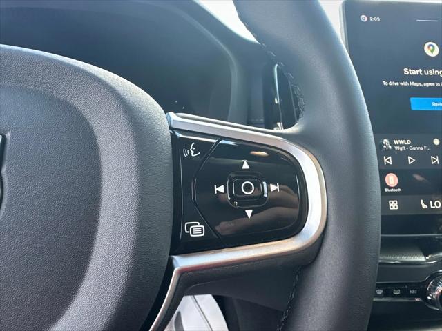 2026 Volvo XC60 Plug-In Hybrid Black Edition Ultra, T8 AWD Electric/Gasoline, Dark