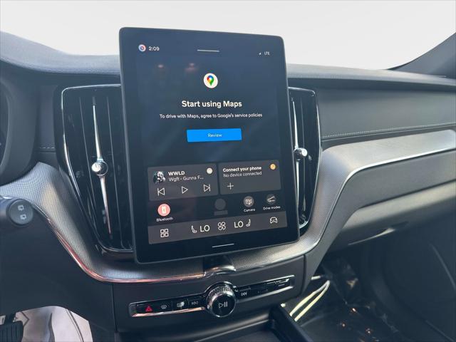 2026 Volvo XC60 Plug-In Hybrid Black Edition Ultra, T8 AWD Electric/Gasoline, Dark