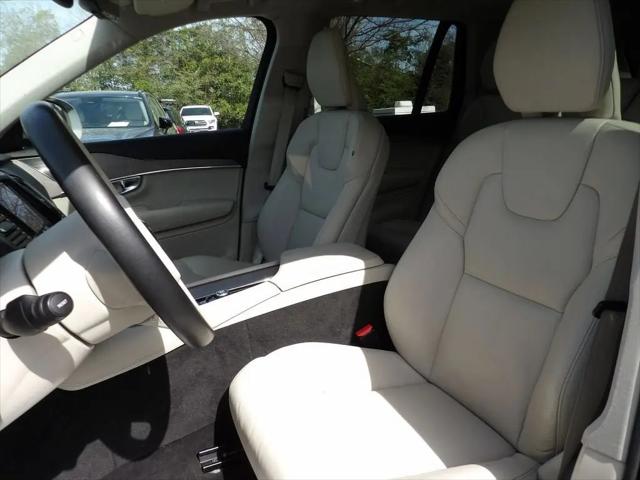 2024 Volvo XC90 B6 Plus Bright Theme 7-Seater