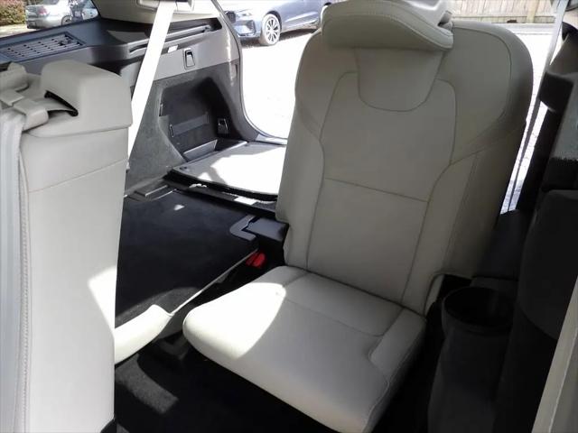 2024 Volvo XC90 B6 Plus Bright Theme 7-Seater