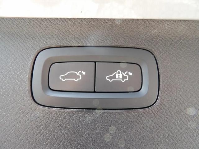 2024 Volvo XC90 B6 Plus Bright Theme 7-Seater
