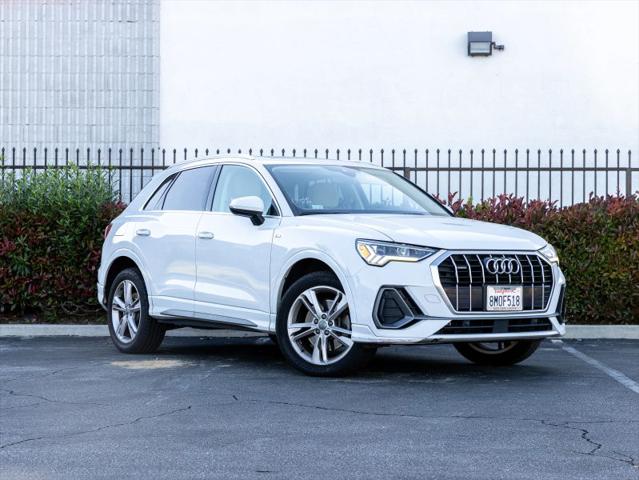 2020 Audi Q3 Premium Plus 45 TFSI S line quattro Tiptronic