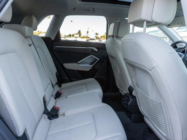 2020 Audi Q3 Premium Plus 45 TFSI S line quattro Tiptronic