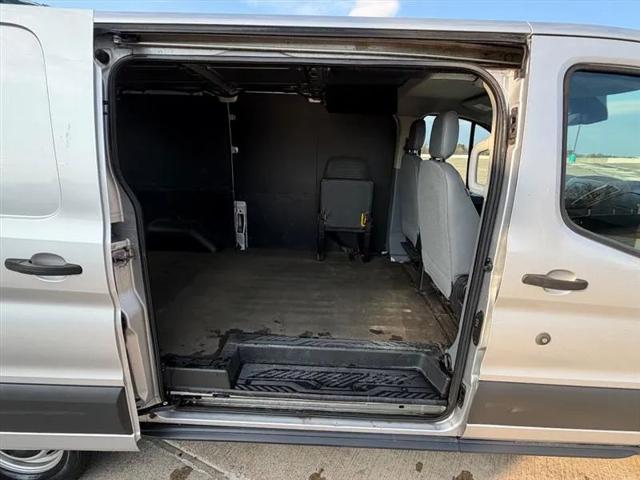 2016 Ford Transit w/60/40 Side Door w/RWB