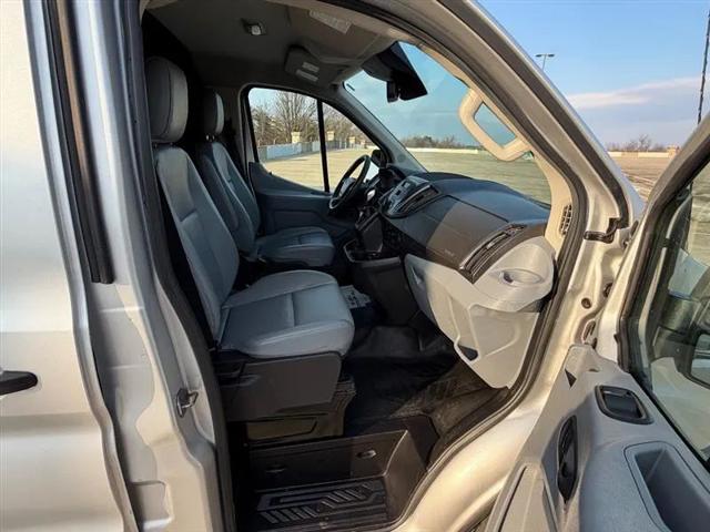 2016 Ford Transit w/60/40 Side Door w/RWB