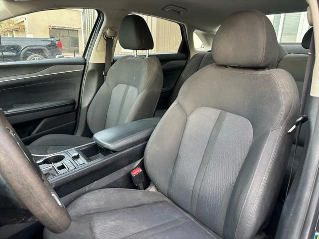2023 Kia K5 LXS