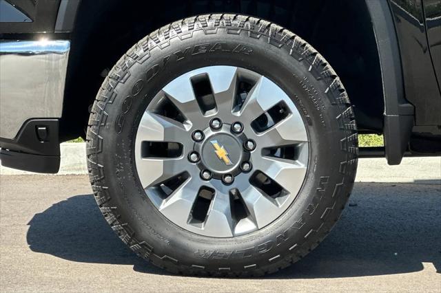 2026 Chevrolet Silverado 2500HD Crew Cab, Standard Bed, LT, 4WD