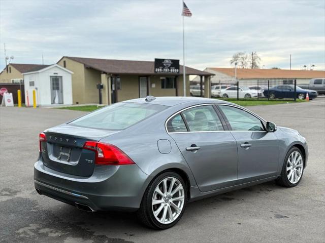 2016 Volvo S60 Inscription T5 Drive-E Platinum