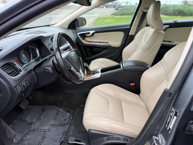 2016 Volvo S60 Inscription T5 Drive-E Platinum