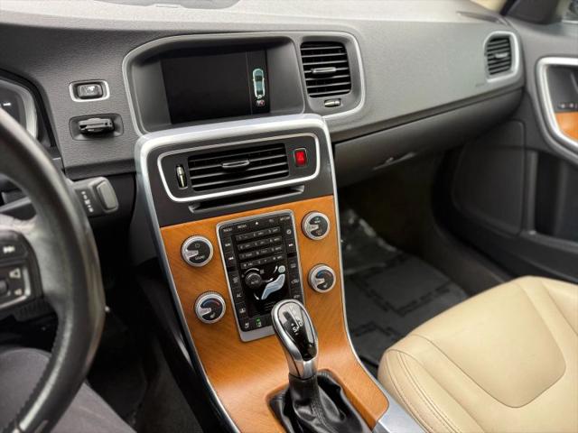 2016 Volvo S60 Inscription T5 Drive-E Platinum