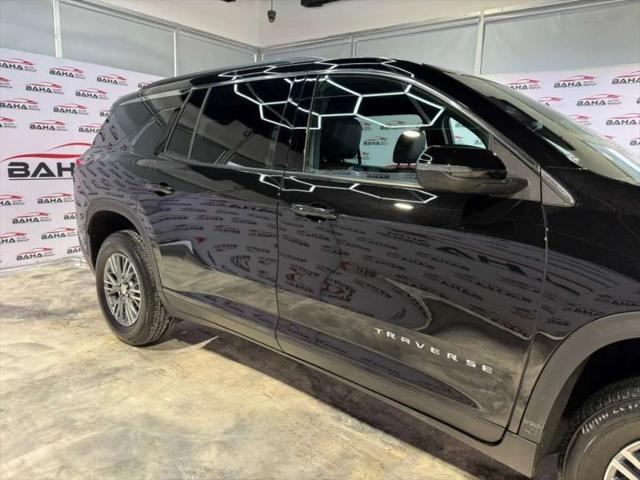 2025 Chevrolet Traverse AWD LT