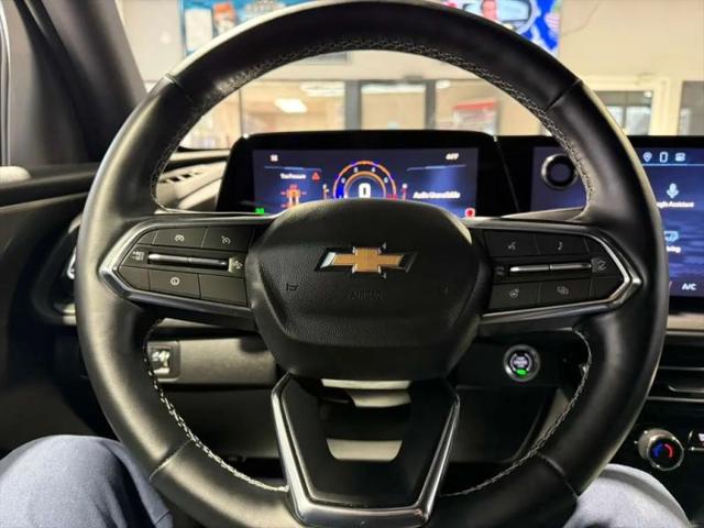 2025 Chevrolet Traverse AWD LT