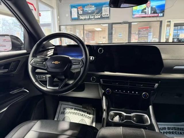 2025 Chevrolet Traverse AWD LT