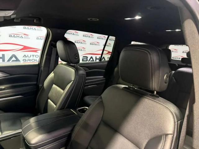 2025 Chevrolet Traverse AWD LT
