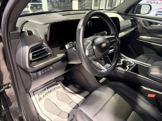 2025 Chevrolet Traverse AWD LT