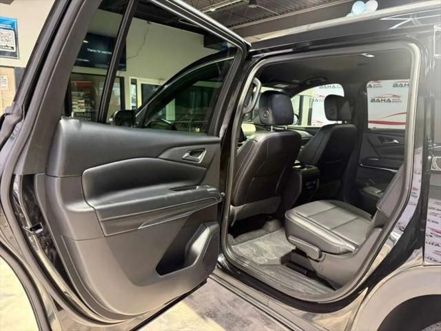 2025 Chevrolet Traverse AWD LT