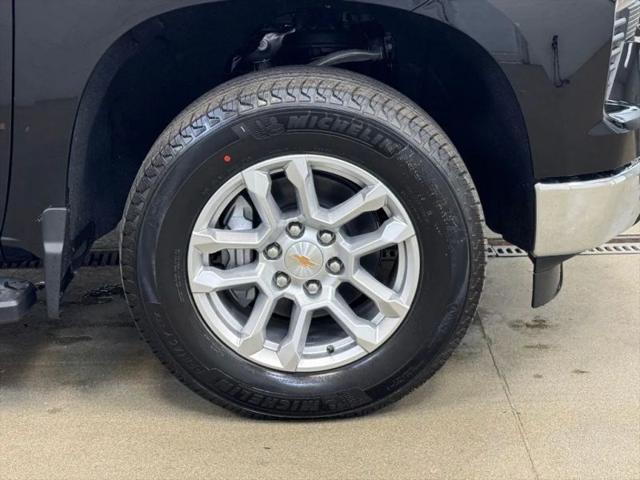 2026 Chevrolet Silverado 1500 4WD Crew Cab Standard Bed LT