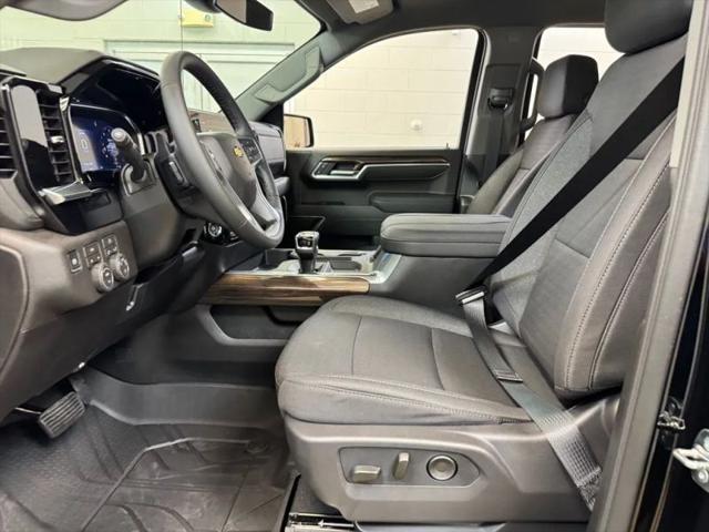2026 Chevrolet Silverado 1500 4WD Crew Cab Standard Bed LT