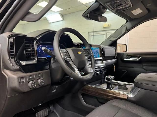 2026 Chevrolet Silverado 1500 4WD Crew Cab Standard Bed LT