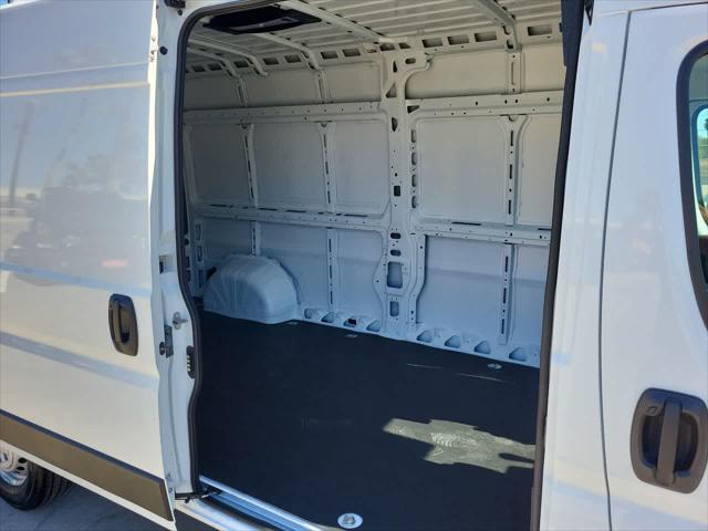 2026 Ram ProMaster 2500 Cargo Van Tradesman High Roof 159" WB w/Pass Seat