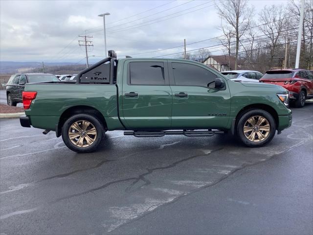 2024 Nissan TITAN Crew Cab SV 4x4 2024 Nissan TITAN Crew Cab SV 4x4