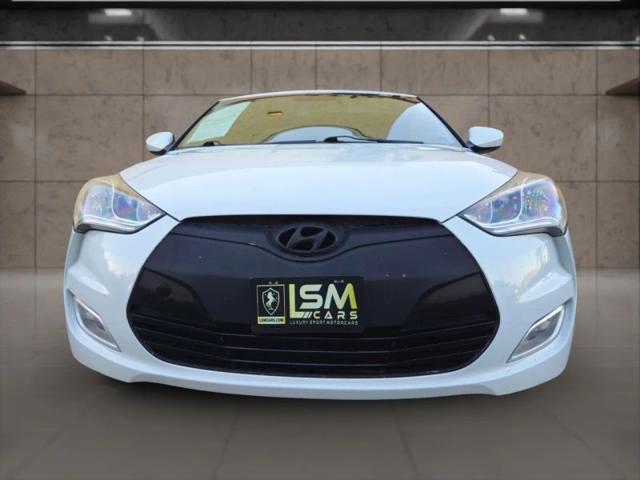 2013 Hyundai Veloster Base w/Black