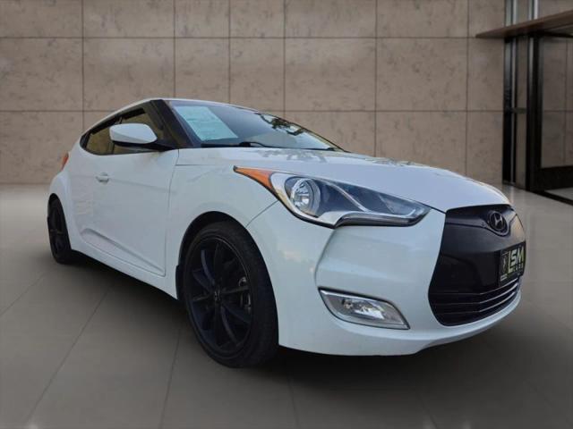 2013 Hyundai Veloster Base w/Black