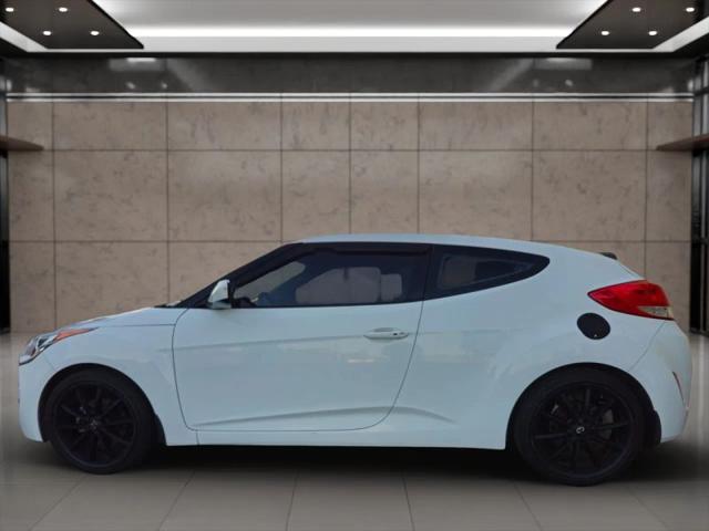 2013 Hyundai Veloster Base w/Black