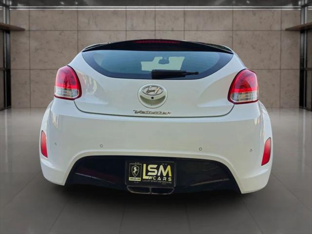 2013 Hyundai Veloster Base w/Black