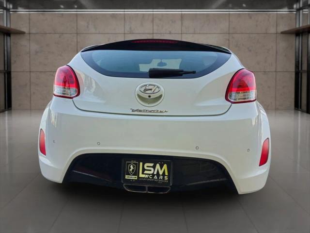 2013 Hyundai Veloster Base w/Black