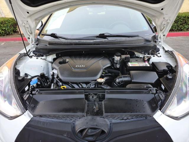 2013 Hyundai Veloster Base w/Black
