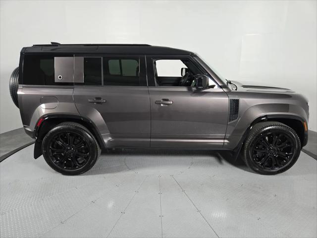 2026 Land Rover Defender P635 OCTA