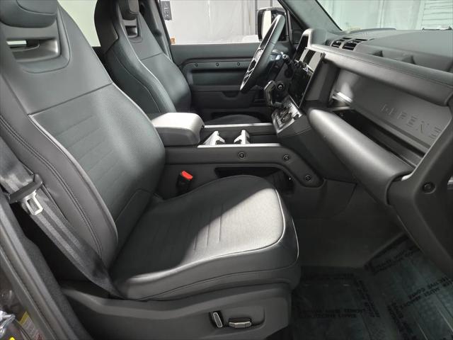 2026 Land Rover Defender P635 OCTA